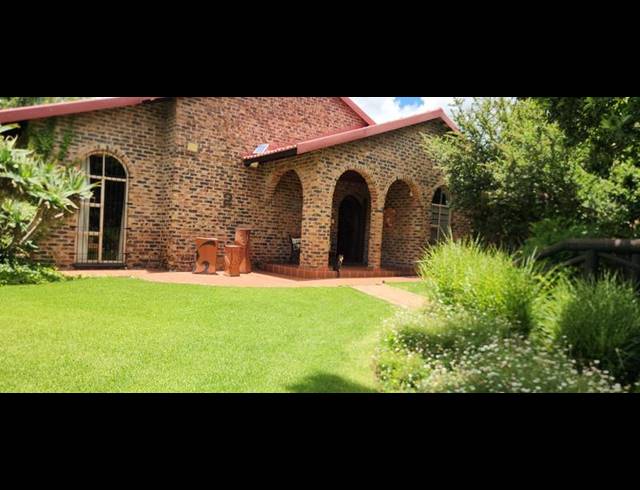 3 BEDROOM HOUSE FOR SALE IN SECUNDA